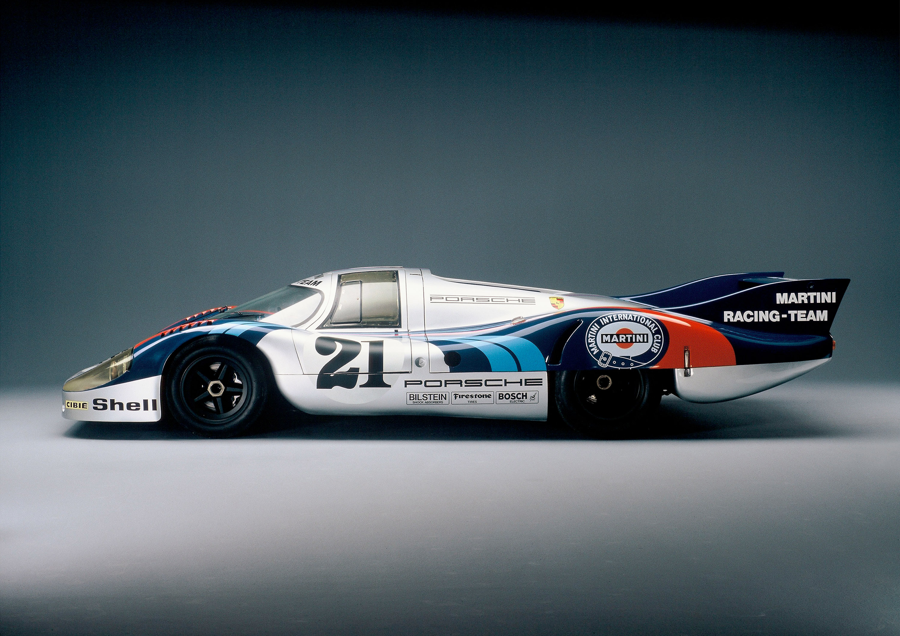 MFH Hiro : Kit Porsche 917 LH Martini Le mans 1971 --> RESERVED
